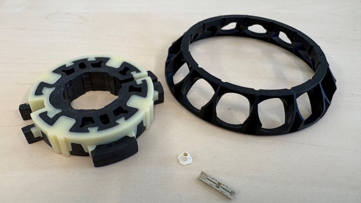 Präzisions‑ und Mikrospritzguss aus Herisau bei HUBER+SUHNER - WAiSCH