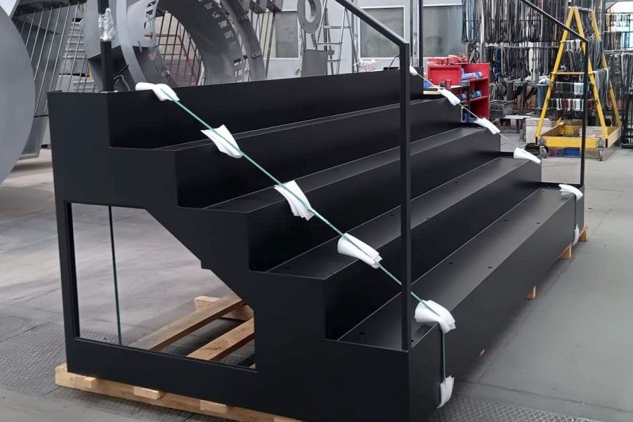 Neue Treppe für den Garten.