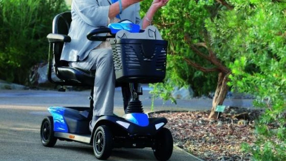 Elektromobil, Seniorenmobil, Elektroroller, Mobilityscooter, Kabinenmobil, Kabinenscooter, Seniorenfahrzeug, Rollator, bleib-mobil GmbH, Verkauf Kanton BERN und BERNER OBERLAND, FREIBURG, SOLOTHURN, BIEL, SEELAND. Unabhängiger Händler und Service!