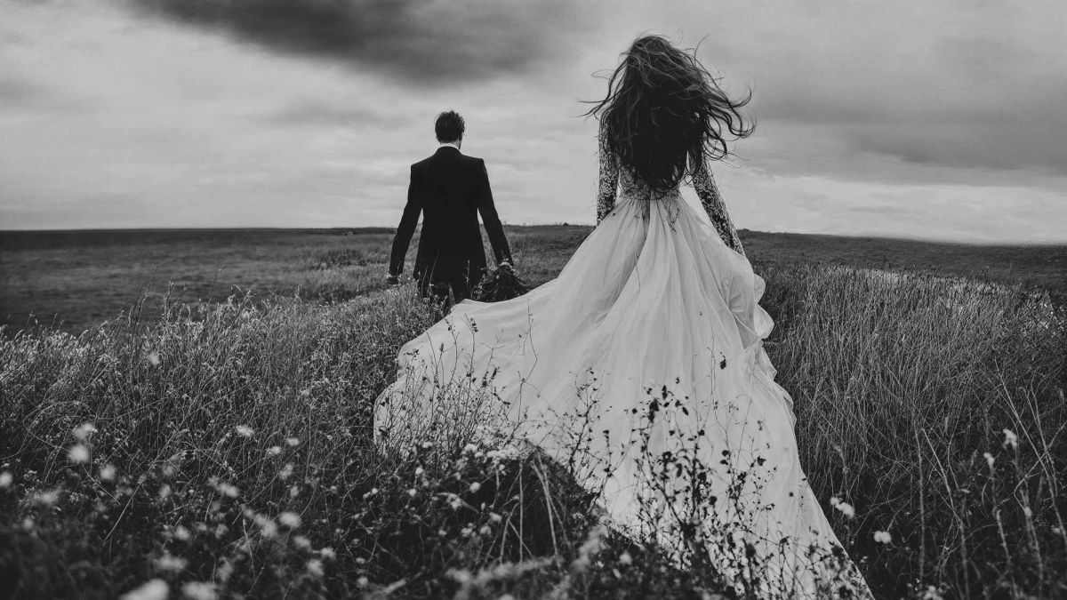 Trash-the-Dress Fotoshooting in Bern & der Schweiz – emotionale Hochzeitsbilder nach der Hochzeit - WAiSCH