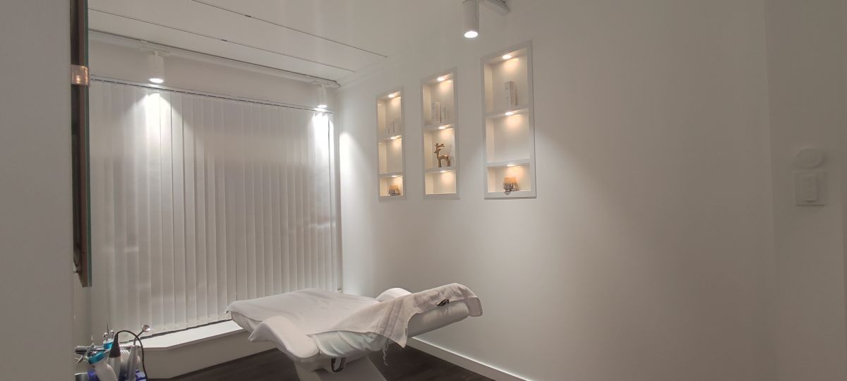 Hochwertige Ausstattung für exklusive Gesichtsbehandlungen und Skin Management.