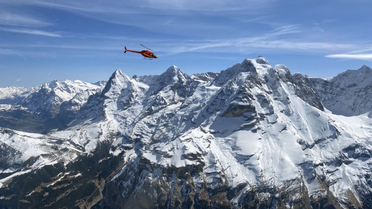 Helikopterflug zu den Alpen – Einzigartige Rundflüge über die Schweizer Bergwelt - WAiSCH