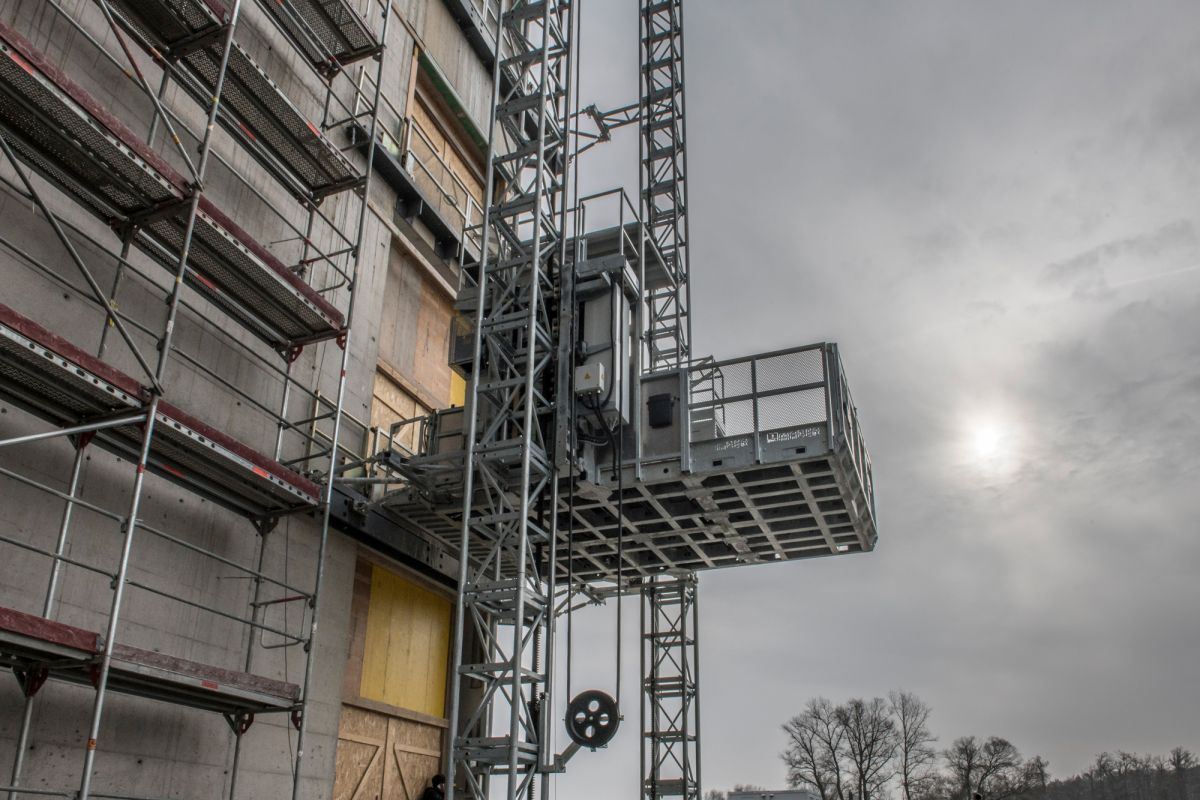 Transportbühne MBC 5000 - Rechenzentrum Frauenfeld (Bauaufzug)