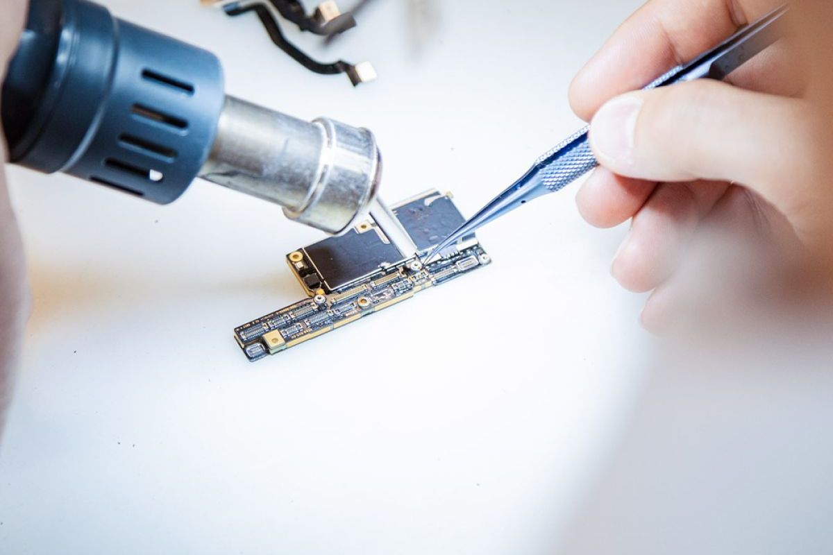 Micro Soldering / SMD-Löten