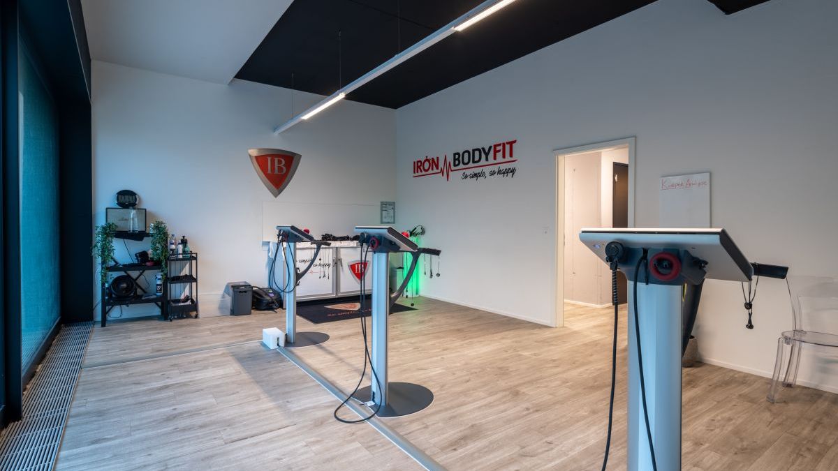 Iron Bodyfit Altstetten
Baslerstrasse 73
8048 Zürich